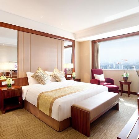 Crowne Plaza Nanjing Hotels & Suites Exterior photo