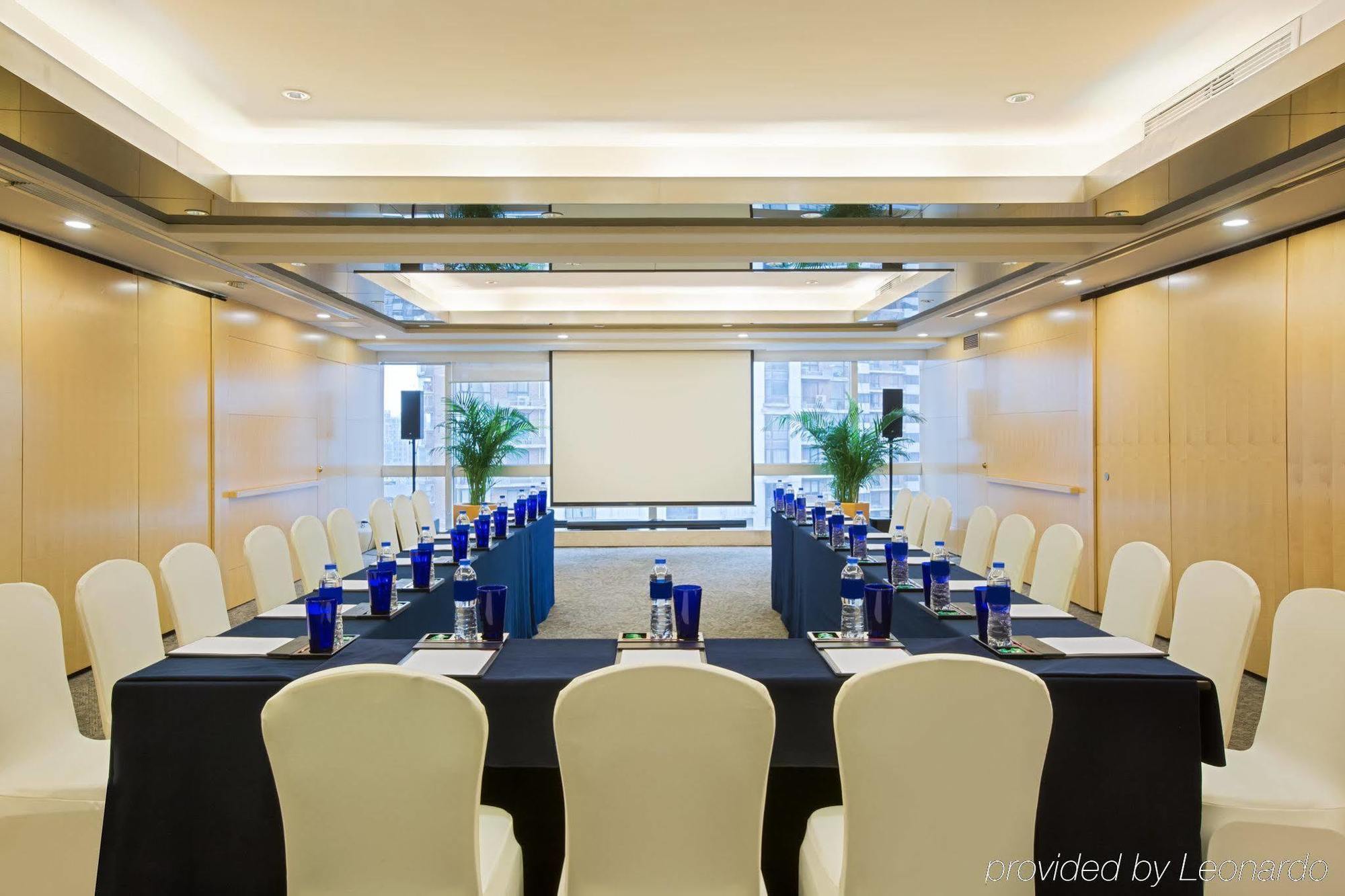 Crowne Plaza Nanjing Hotels & Suites Exterior photo